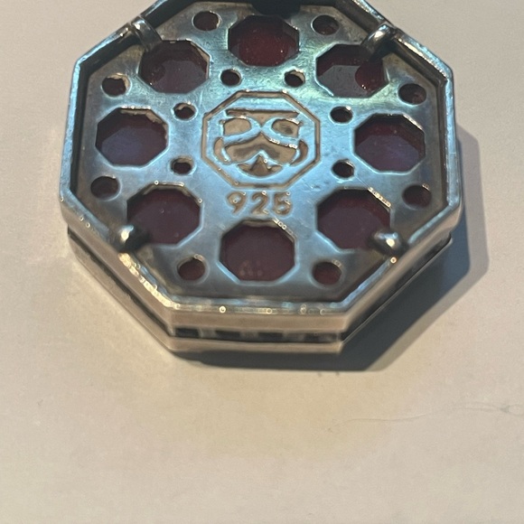 Slane bee silver pendant - Picture 2 of 5